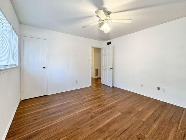 3230 Beaver Glen Drive, Houston, TX 77339