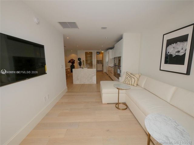 10201 Collins Ave 2006, Bal Harbour, FL 33154