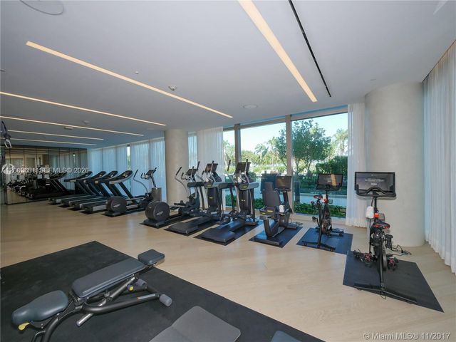 10201 Collins Ave 2006, Bal Harbour, FL 33154