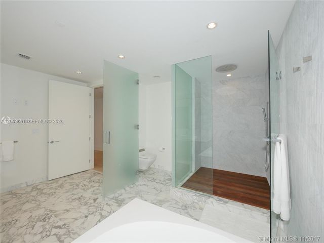 10201 Collins Ave 2006, Bal Harbour, FL 33154
