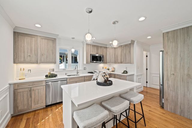 61 Gale Street A, Waltham, MA 02453
