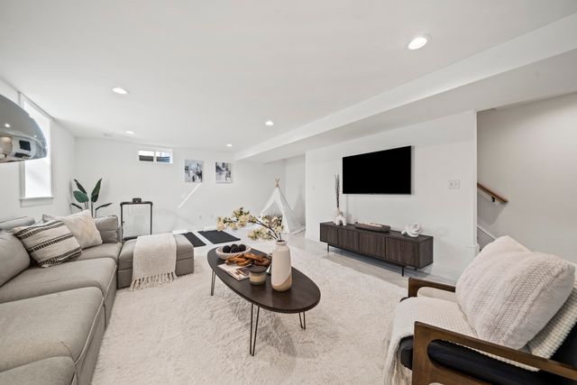 61 Gale Street A, Waltham, MA 02453