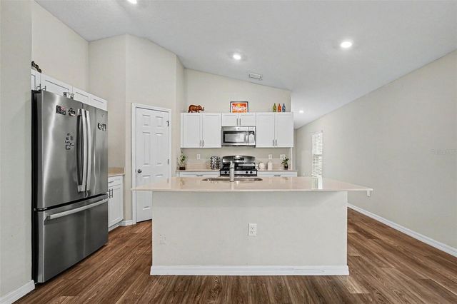 14919 STERLING SPUR AVENUE, Lithia, FL 33547