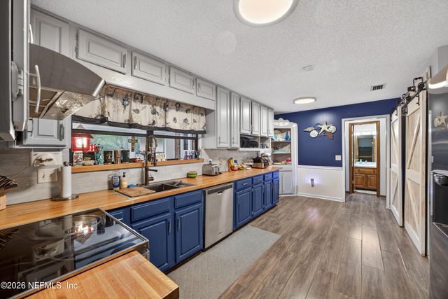 981 MARBLERIDGE Drive, Orange Park, FL 32065