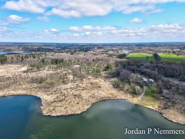 12375 Overlook Drive, Greenville, MI 48838