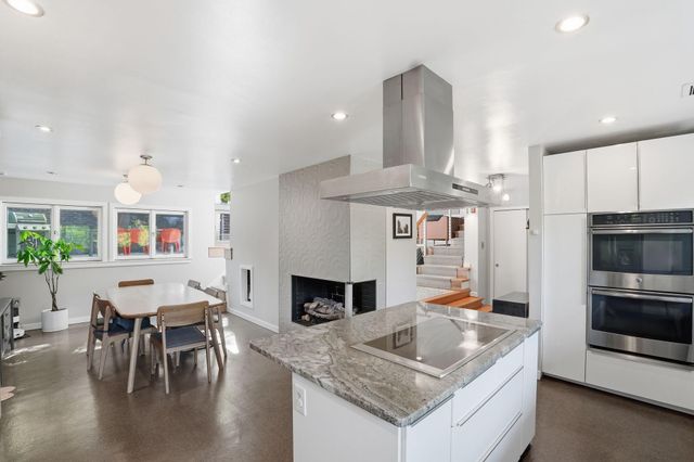 3421 STONEYBRAE DR, Falls Church, VA 22044