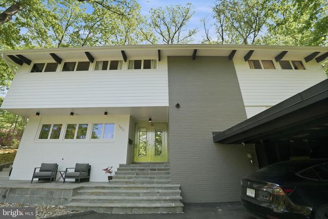 3421 STONEYBRAE DR, Falls Church, VA 22044