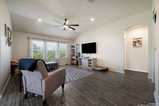 9018 CANOPY BND, Schertz, TX 78154