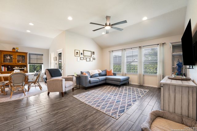 9018 CANOPY BND, Schertz, TX 78154