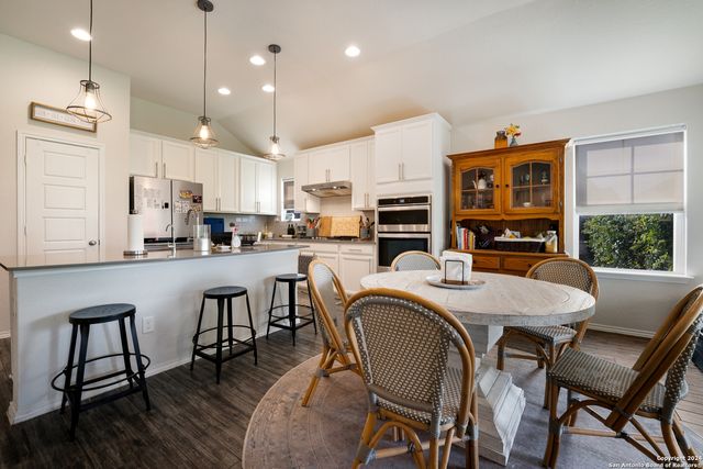 9018 CANOPY BND, Schertz, TX 78154