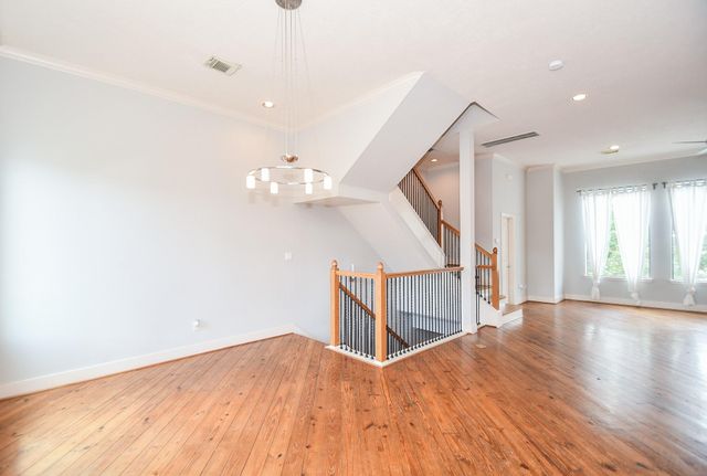 748 W 16th Street B, Houston, TX 77008