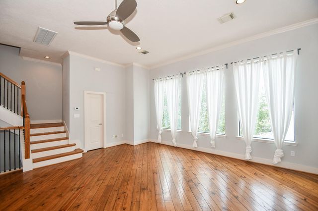 748 W 16th Street B, Houston, TX 77008