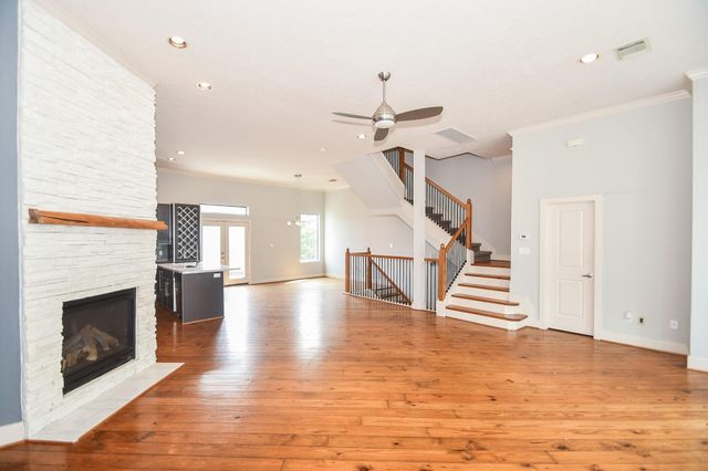 748 W 16th Street B, Houston, TX 77008