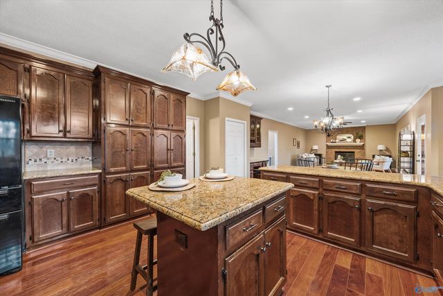 15011 Leafmore Drive SE, Huntsville, AL 35803