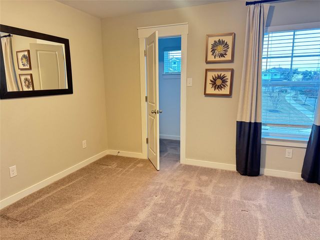 2328 Calvert DR, Leander, TX 78641