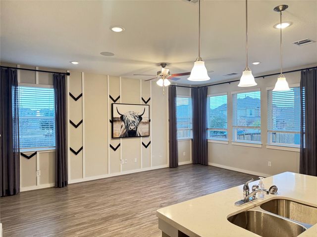 2328 Calvert DR, Leander, TX 78641