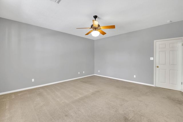 3016 Tradewind DR, Spicewood, TX 78669