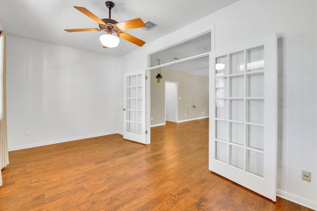 3016 Tradewind DR, Spicewood, TX 78669