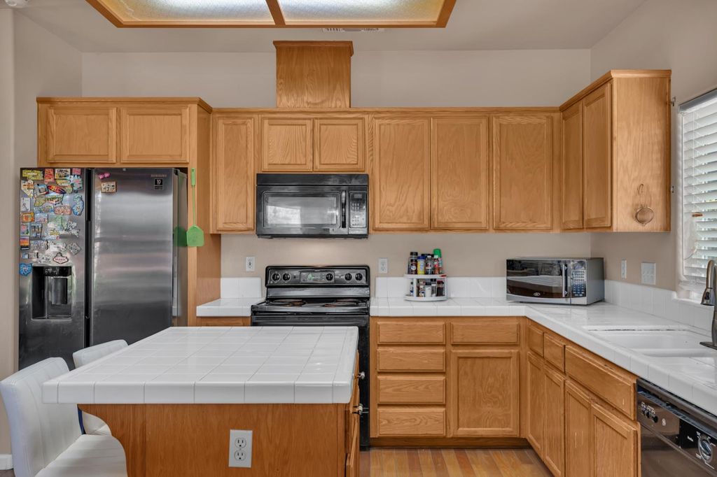 Image 15 of property listing at 7090 Emerald Street, Chowchilla, CA 93610