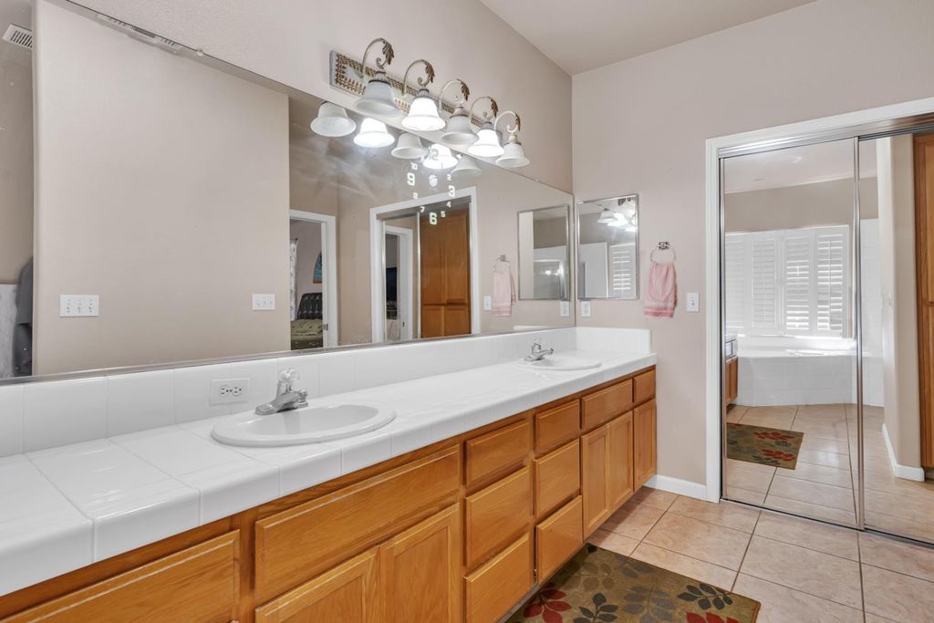 Image 26 of property listing at 7090 Emerald Street, Chowchilla, CA 93610