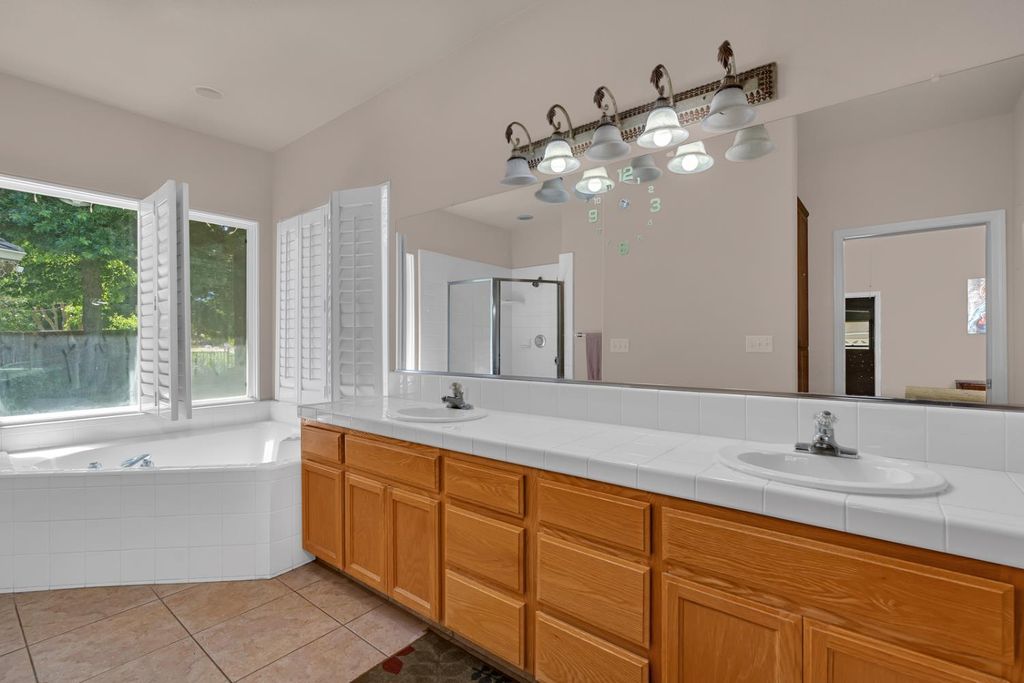 Image 27 of property listing at 7090 Emerald Street, Chowchilla, CA 93610