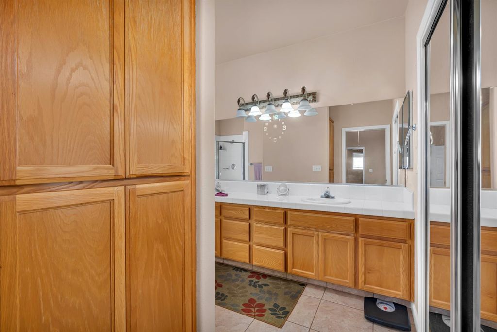 Image 30 of property listing at 7090 Emerald Street, Chowchilla, CA 93610