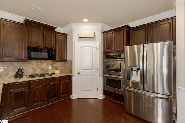 9 Bellagio Way, Greer, SC 29650
