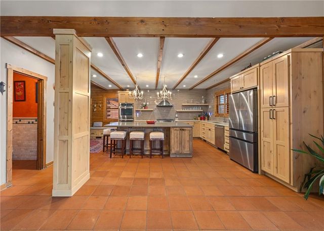 7500 Gleason Road, Shawnee, KS 66227