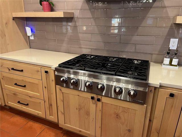 7500 Gleason Road, Shawnee, KS 66227