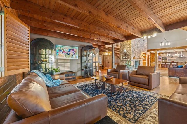 7500 Gleason Road, Shawnee, KS 66227