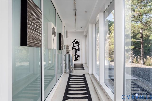 448 Windjammer Ln, White Stone, VA 22578