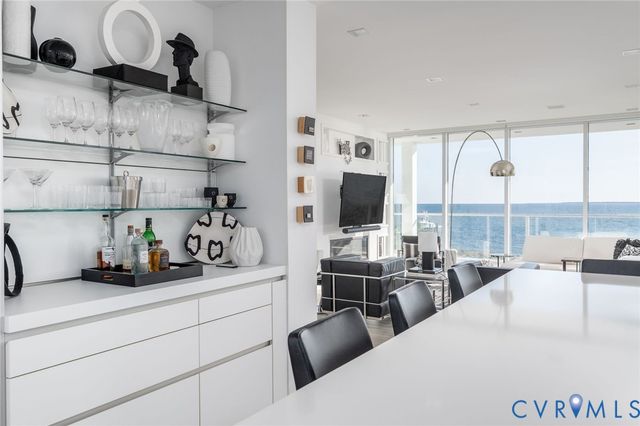 448 Windjammer Ln, White Stone, VA 22578