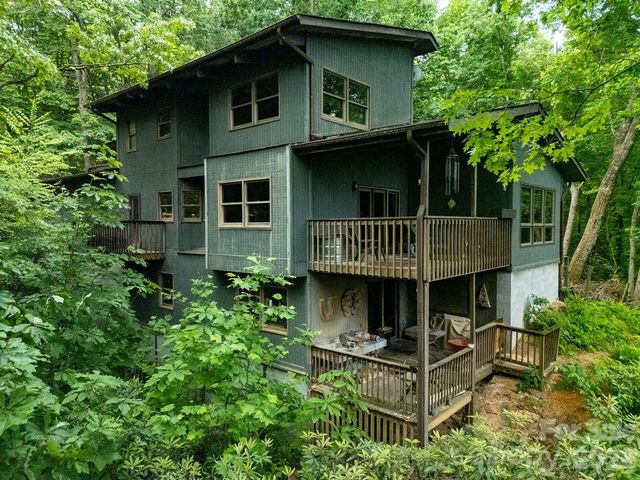 118 Little Bear Lane, Pisgah Forest, NC 28768