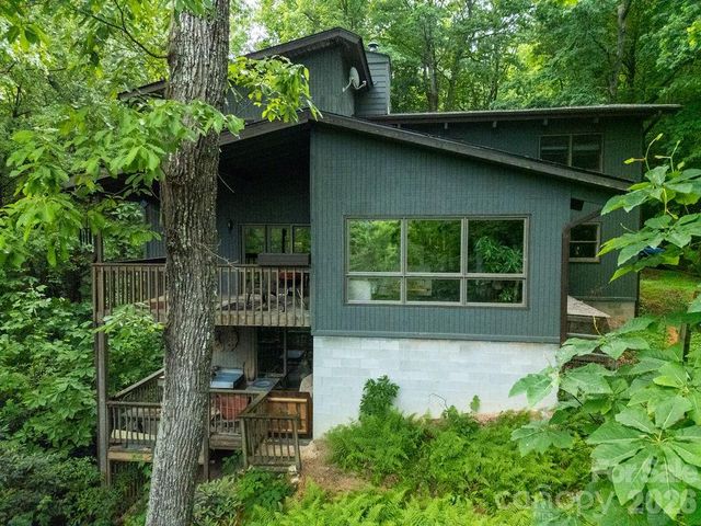 118 Little Bear Lane, Pisgah Forest, NC 28768