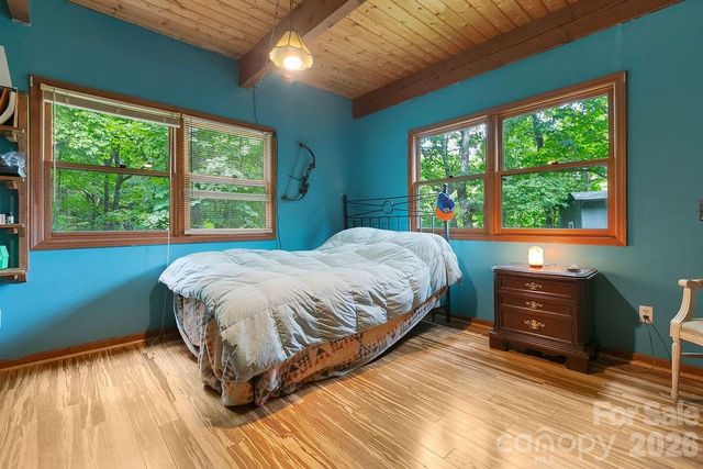 118 Little Bear Lane, Pisgah Forest, NC 28768