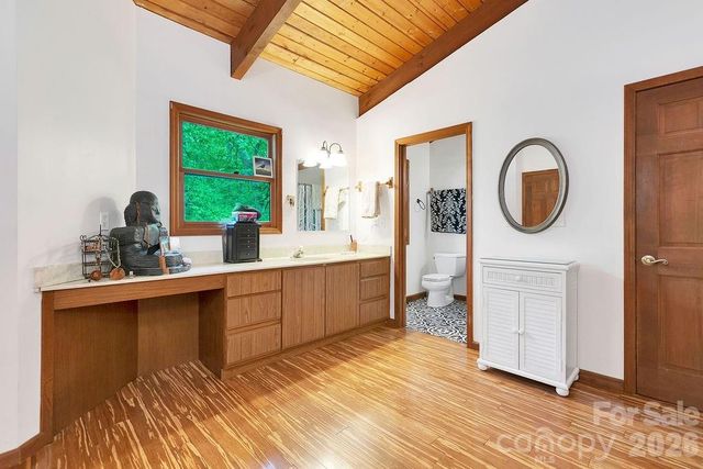 118 Little Bear Lane, Pisgah Forest, NC 28768