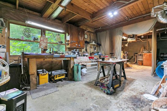 118 Little Bear Lane, Pisgah Forest, NC 28768
