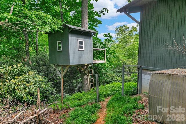 118 Little Bear Lane, Pisgah Forest, NC 28768