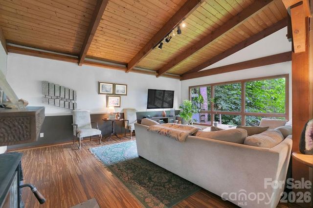 118 Little Bear Lane, Pisgah Forest, NC 28768