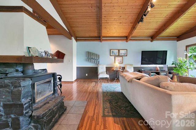 118 Little Bear Lane, Pisgah Forest, NC 28768