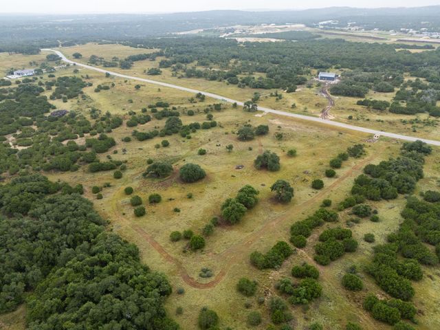 341 Flying Owl DR, Johnson City, TX 78636