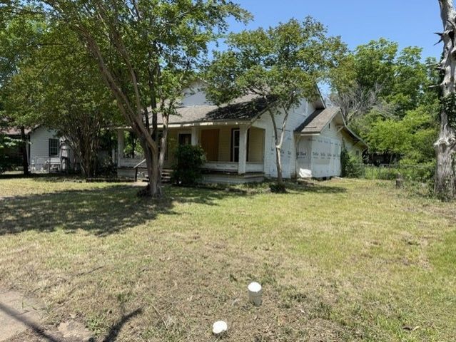 812 W 10th Street, Bonham, TX 75418
