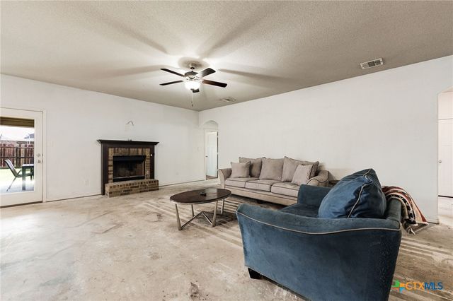 7204 Spirit Of The West Drive, Killeen, TX 76549