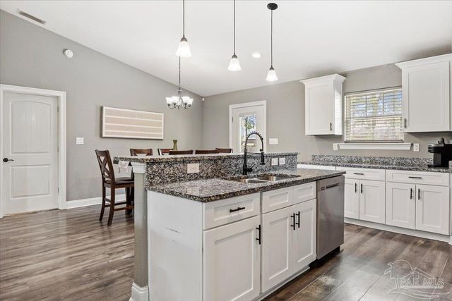 5424 Maverick Ln, Gulf Breeze, FL 32563