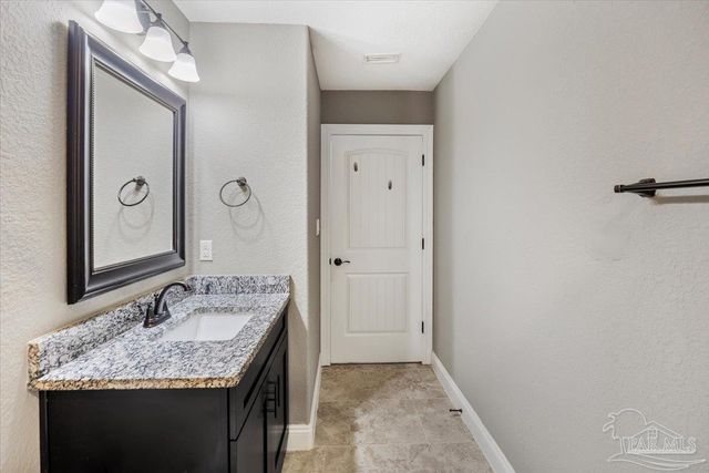 5424 Maverick Ln, Gulf Breeze, FL 32563