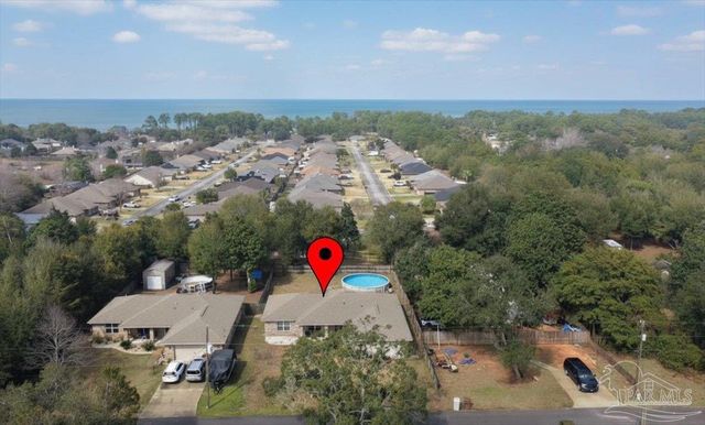 5424 Maverick Ln, Gulf Breeze, FL 32563