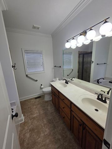 2011 Stonebrook Cir, Mount Juliet, TN 37122