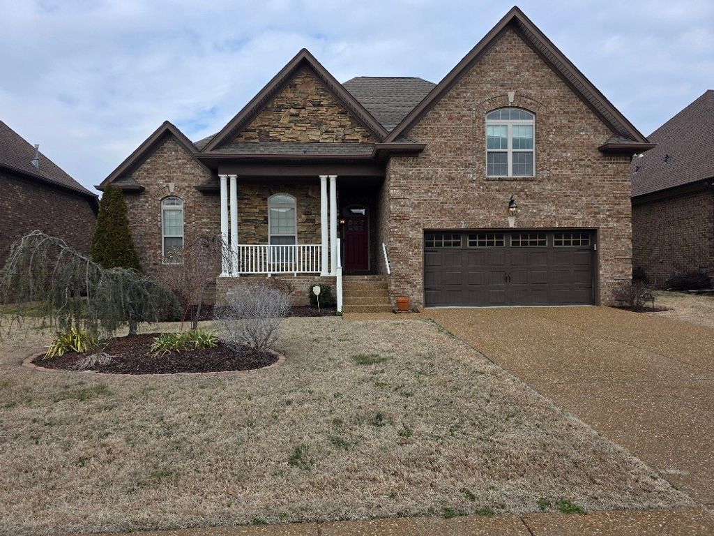 2011 Stonebrook Cir, Mount Juliet, TN 37122