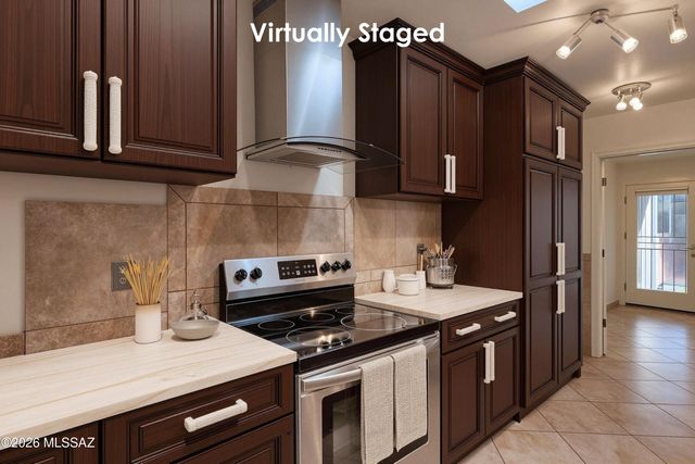 413 W Calle De Oro, Green Valley, AZ 85614