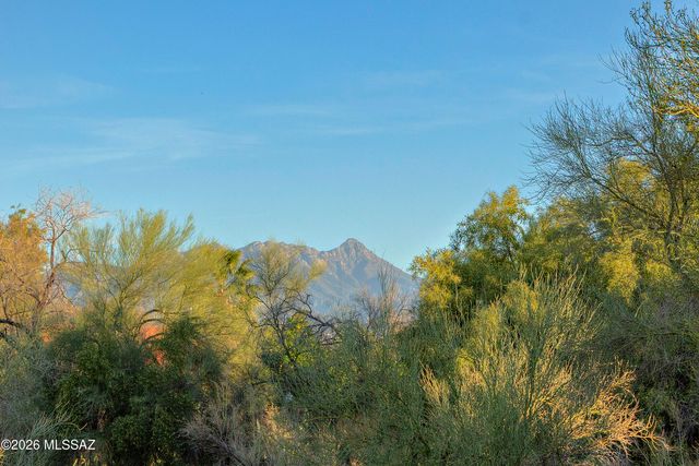 413 W Calle De Oro, Green Valley, AZ 85614